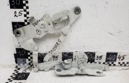 Петля капота левая для BMW 5er на фотографиях