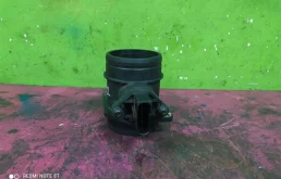 Датчик массового расхода воздуха для Volkswagen Passat 2001 года на фотографиях