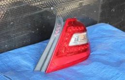 Фонарь правый для Nissan Teana 2013 года на фотографиях