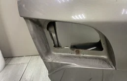 Крышка багажника для Audi A4 2005 года на фотографиях