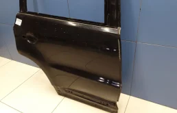 Дверь задняя правая для Volkswagen Tiguan 2014 года на фотографиях