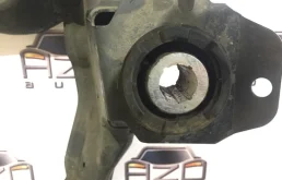 Подрамник двигателя для Volvo S80 2013 года на фотографиях