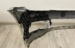 Бампер для Volkswagen Passat 2020 года на фотографиях