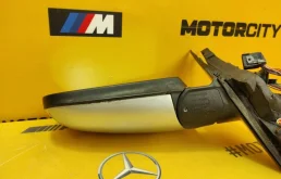 Стекла и зеркала для BMW 5er 2001 года на фотографиях