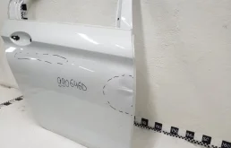 Дверь задняя правая для BMW 5er 2023 года на фотографиях