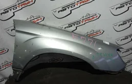 Крыло правое для Subaru Forester 2007 года на фотографиях