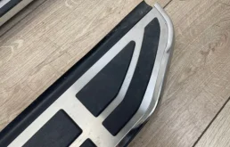 Подножка левая для Volkswagen Touareg на фотографиях