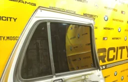 Дверь задняя левая для Mercedes-Benz M class 2003 года на фотографиях