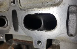 Двигатель без навесного для Renault Kangoo 2001 года на фотографиях