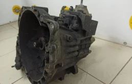 МКПП для Ford Galaxy 2009 года на фотографиях