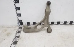 Рычаг передний правый нижний для Volkswagen Touareg на фотографиях