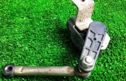 Датчик дорожного просвета задний для BMW X5 на фотографиях