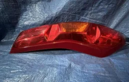 Фонарь левый для Nissan X-Trail 2013 года на фотографиях