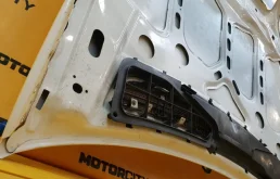 Капот для Mercedes-Benz S class 2002 года на фотографиях