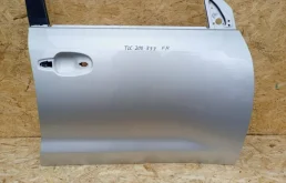 Двери для Toyota Land Cruiser 2004 года на фотографиях