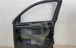 Двери для Volkswagen Tiguan 2008 года на фотографиях