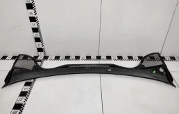 Жабо правое для Volkswagen Polo 2013 года на фотографиях