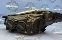 Фара ксенон левая для Mercedes-Benz S class 2008 года на фотографиях