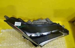 Фара правая для Lexus RX 2020 года на фотографиях