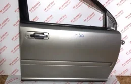 Дверь передняя правая для Nissan X-Trail 2006 года на фотографиях