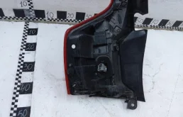 Фонарь внешний правый для Volvo XC90 2019 года на фотографиях