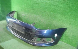 Бампер для Volkswagen Polo 2009 года на фотографиях