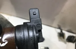 Электромагнитный клапан АКПП для BMW X5 на фотографиях