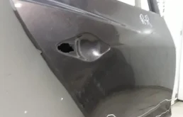 Дверь задняя правая для Hyundai ix35 2012 года на фотографиях