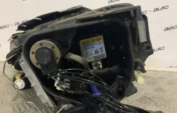 Фары для Volkswagen Passat 2006 года на фотографиях