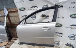 Двери для Volvo S80 2015 года на фотографиях