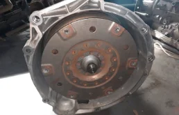 Двигатель без навесного для BMW 5er 2017 года на фотографиях