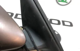 Зеркало боковое правое для Skoda Octavia 2020 года на фотографиях