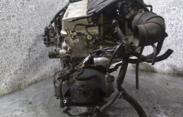 Двигатель без навесного для Mitsubishi Galant 2005 года на фотографиях