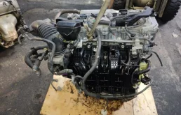 Двигатель без навесного для Toyota Camry 2017 года на фотографиях