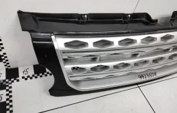 Решетка радиатора для Land Rover Discovery 2014 года на фотографиях