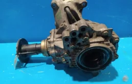 Раздатка для Nissan X-Trail 2005 года на фотографиях