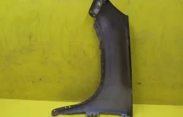 Крылья для Volkswagen Tiguan 2007 года на фотографиях