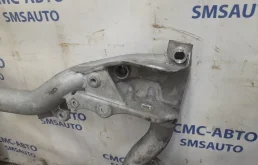 Подрамник двигателя для Mercedes-Benz C class 2014 года на фотографиях