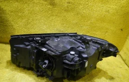 Фара правая для BMW 5er 2023 года на фотографиях