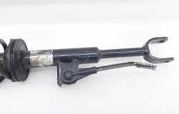 Амортизатор передний правый для BMW 5er 2016 года на фотографиях