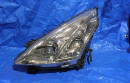 Фара левая для Nissan Teana 2010 года на фотографиях