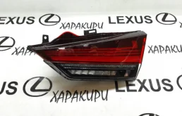 Фонарь внутренний правый для Lexus RX 2022 года на фотографиях