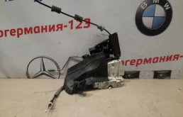 Уплотнитель передней правой двери для Mercedes-Benz M class на фотографиях