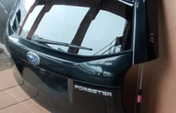 Крышка багажника для Subaru Forester 2017 года на фотографиях