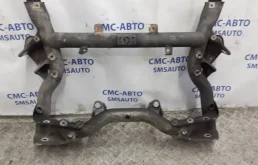 Подрамник двигателя для Mercedes-Benz C class 2014 года на фотографиях