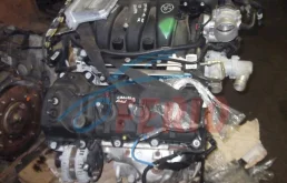 Двигатель без навесного для Ford Explorer 2012 года на фотографиях