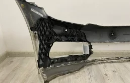 Бампер для Volkswagen Passat 2020 года на фотографиях