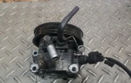 Насос ГУР для Ford Focus 2002 года на фотографиях