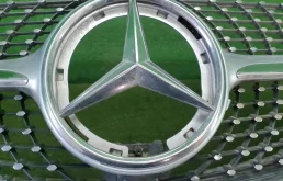 Бампер для Mercedes-Benz Vito 2021 года на фотографиях