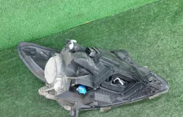 Фары для Mercedes-Benz Vito 2017 года на фотографиях